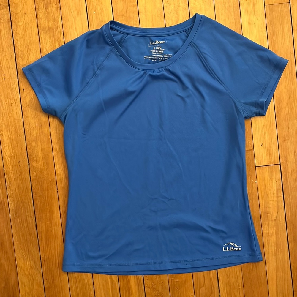 LL Bean t shirt